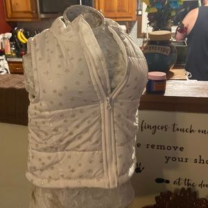 White baby vest. Size 18M